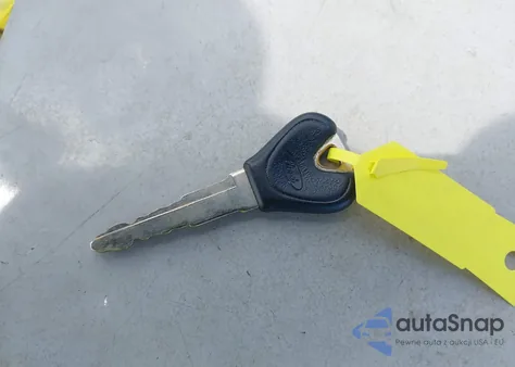 2000 Ford Escort Zx2 из США, поврежденный, VIN 3FAKP1137YR227044